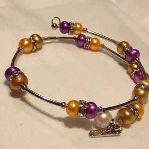 Vantel Pearls Wrap bracele